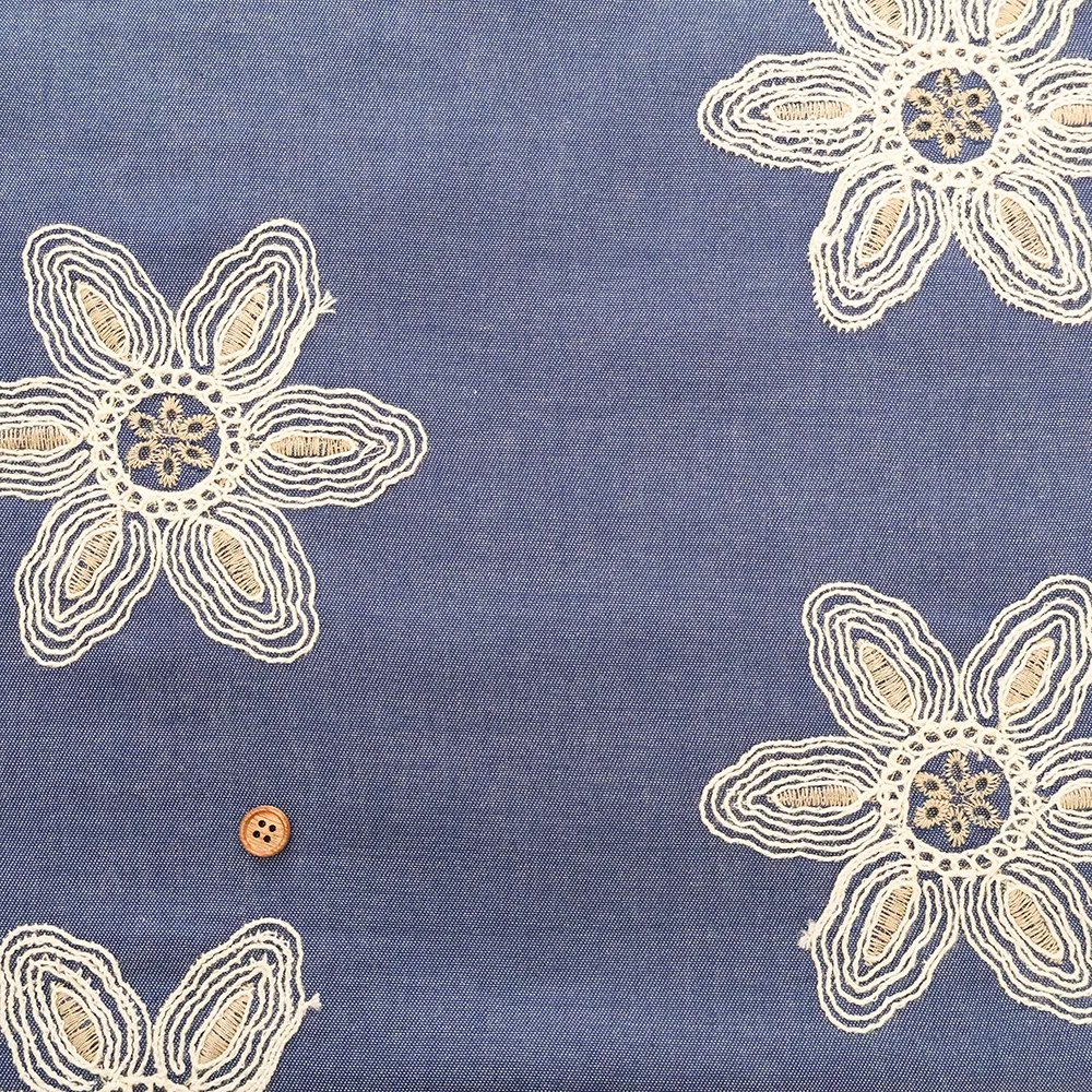 イタリア製 DaDo デニム刺繍生地 シンプルフラワー