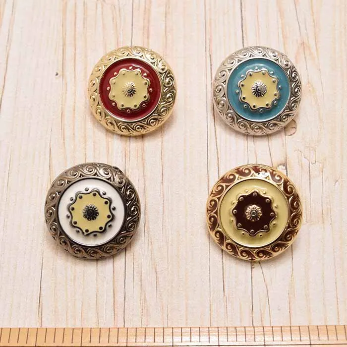 金属エスニックボタン　22mm